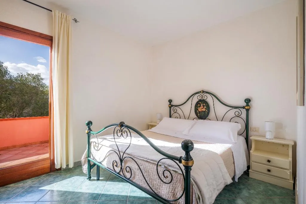 APARTMENT CAPACITY 6 Room, Appartamenti Tiffany, Olbia