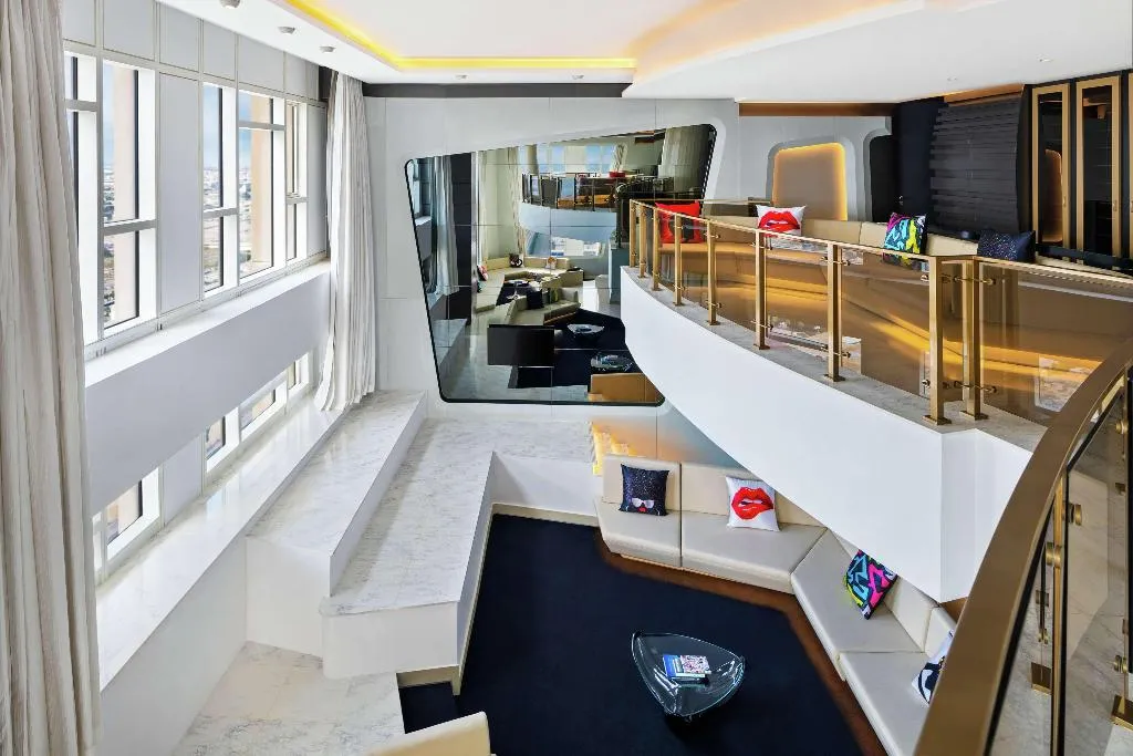 VILLA STANDARD Room, V Hotel Dubai, Curio Collection by Hilton, Dubai
