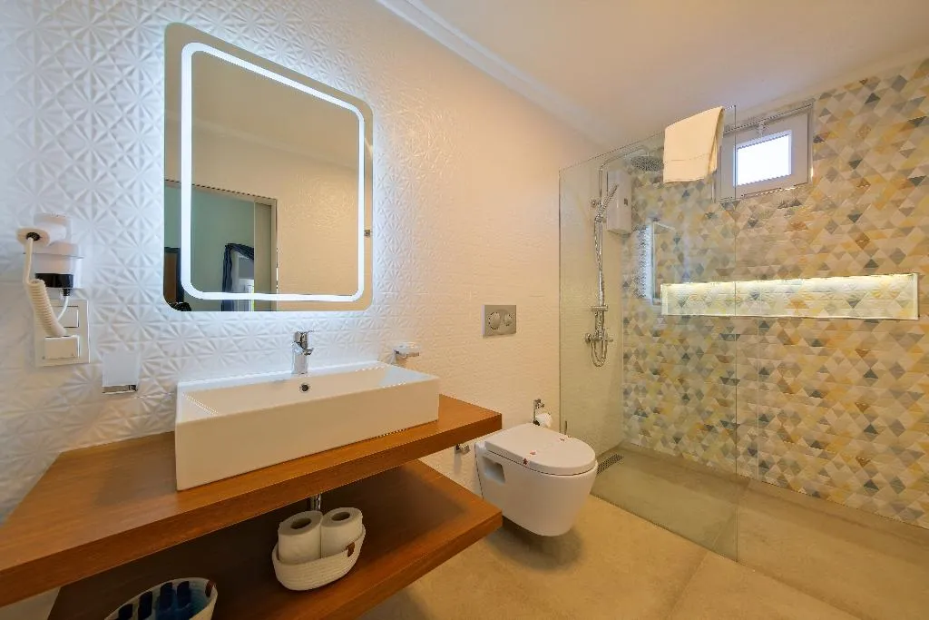 DOUBLE WITH JACUZZI Room, Larimar Suite Hotel, Dalaman