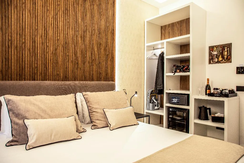 Room CLASSIC WITH BALCONY Room, Mamalu - Corso Umberto 35, Naples