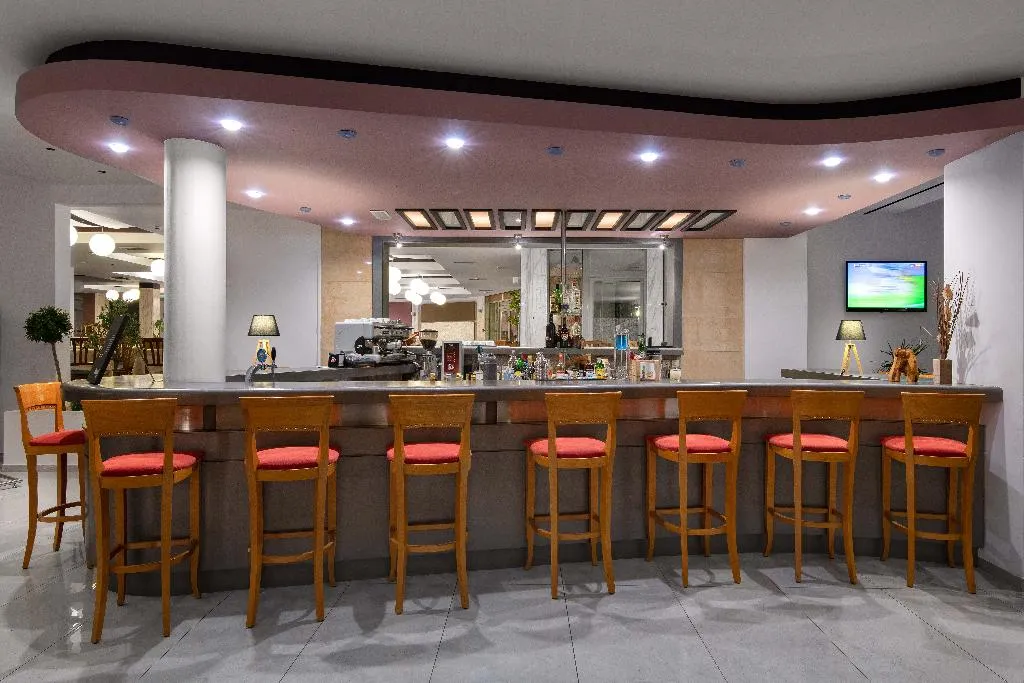 Bar, Virginia Family Resort, Rhodes