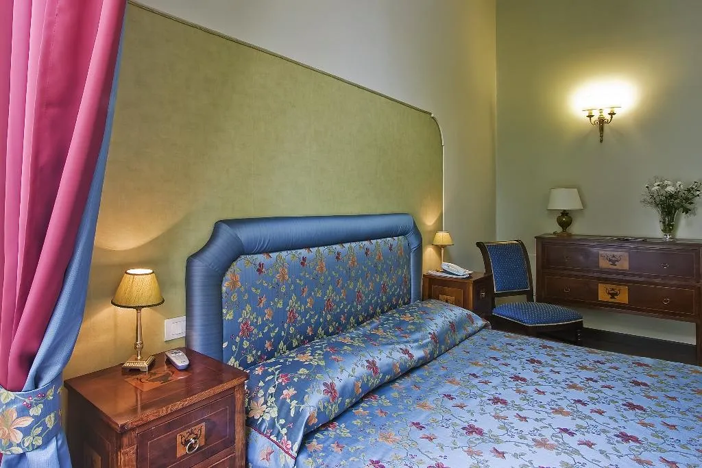 Double or Twin COMFORT Room, Decumani Hotel de Charme, Naples