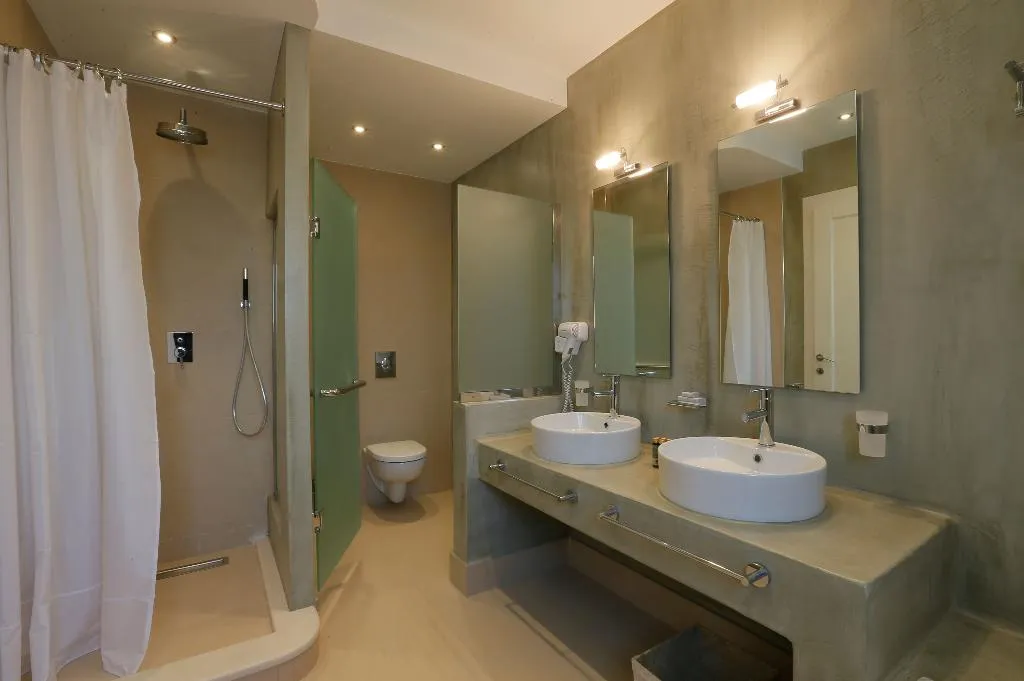 SUITE STANDARD Room, Picture Suites, Corfu