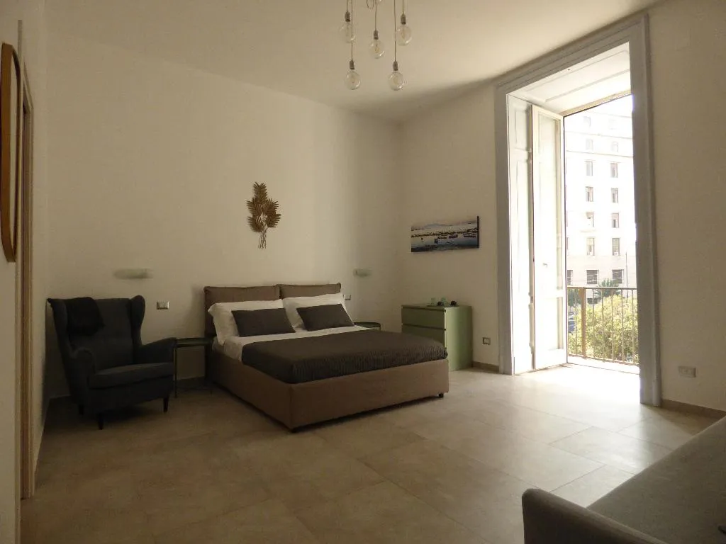 JUNIOR SUITE STANDARD Room, B&B Monteoliveto 33, Naples