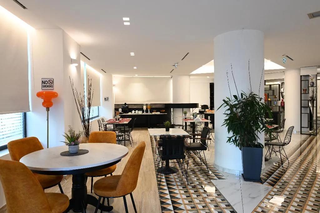 Restaurant, Urban Core Residence, Athens