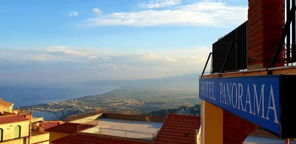 General view, Panorama di Sicilia, Taormina