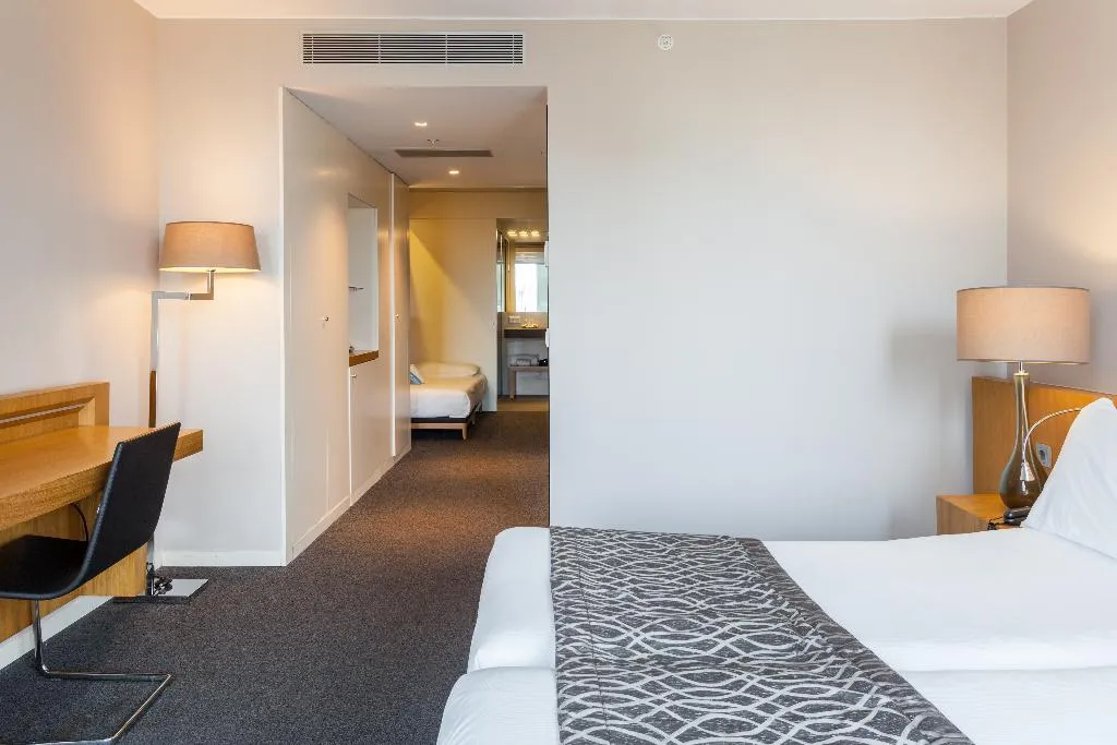TRIPLE SUPERIOR Room, Royal Passeig de Gracia, Barcelona