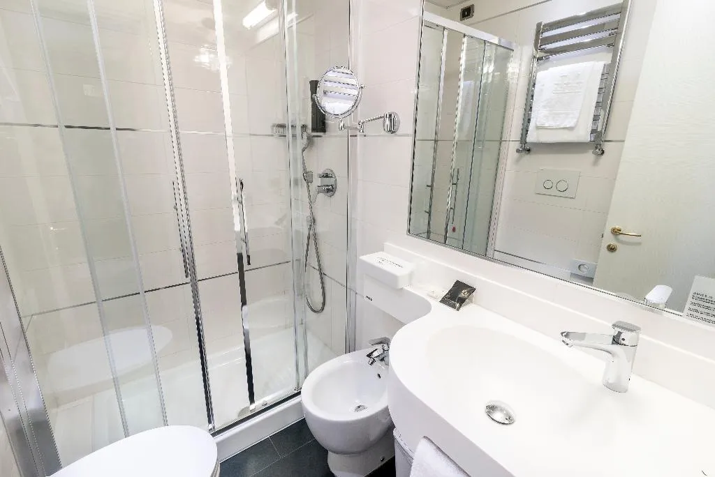 DOUBLE BUSINESS Room, Grand hotel Mediterraneo, Florence