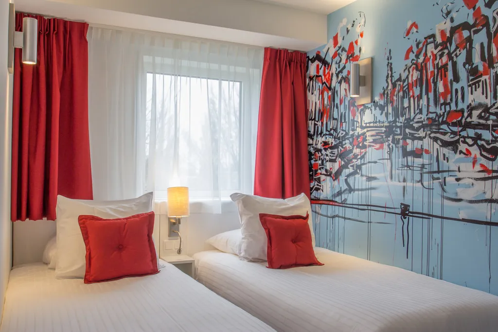 QUADRUPLE STANDARD Room, WestCord Art Hotel Amsterdam 3 stars, Amsterdam