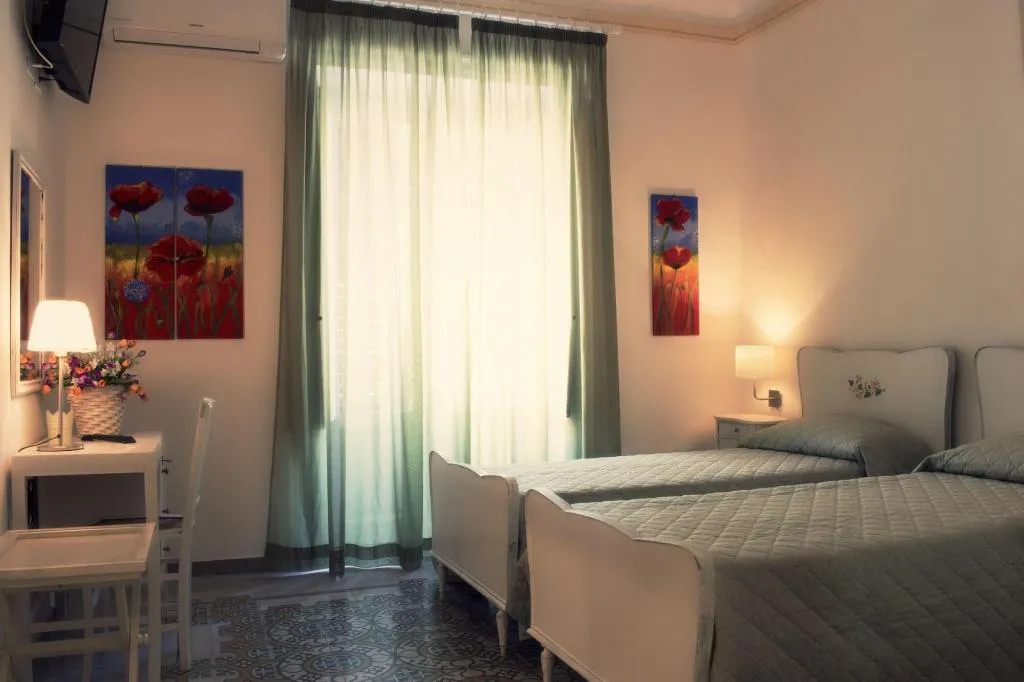 Room, Al Decoro, Palermo