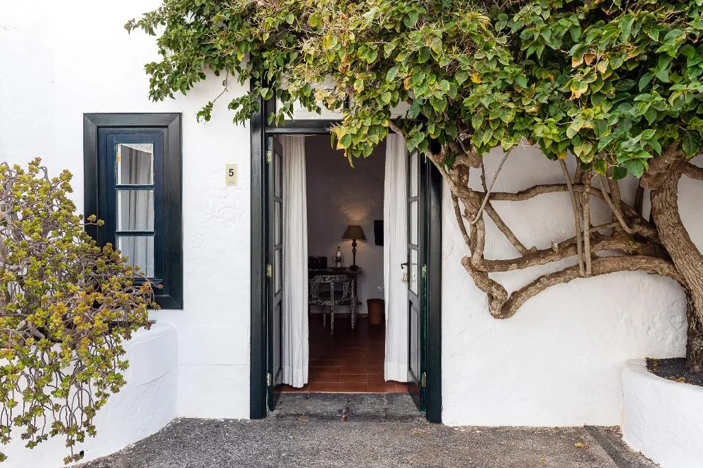 Double or Twin STANDARD Room, Hotel El Grifo, Lanzarote