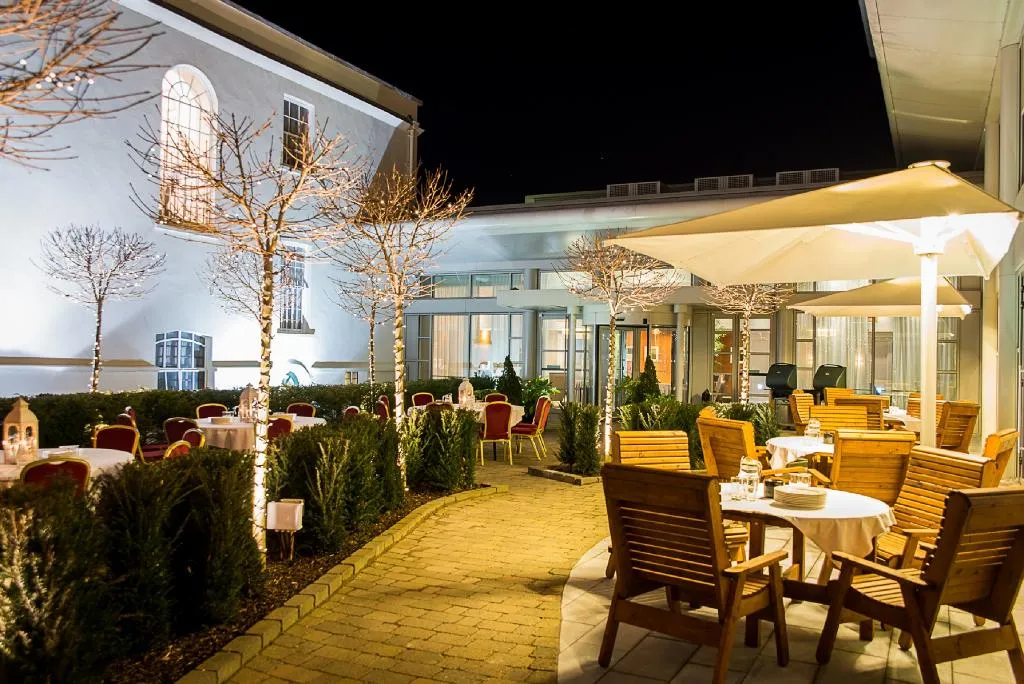 Terrace, Radisson Blu Hotel & Spa, Cork, Cork