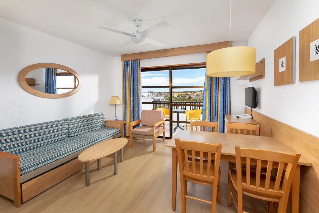 APARTMENT CAPACITY 4 ONE BEDROOM Room, Aguamar, Tenerife
