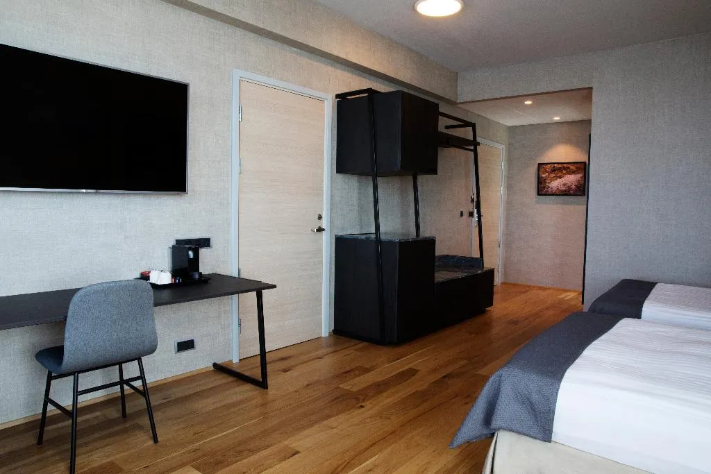 JUNIOR SUITE STANDARD Room, Grand Hotel Reykjavik, Reykjavik