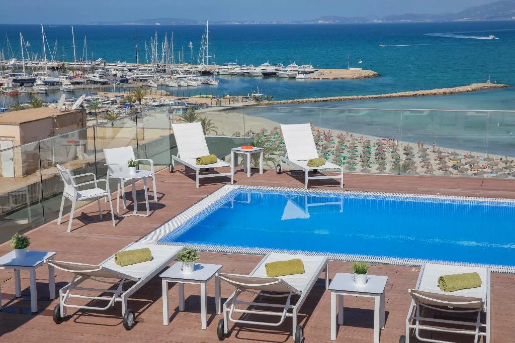 Pool, whala!beach, Majorca