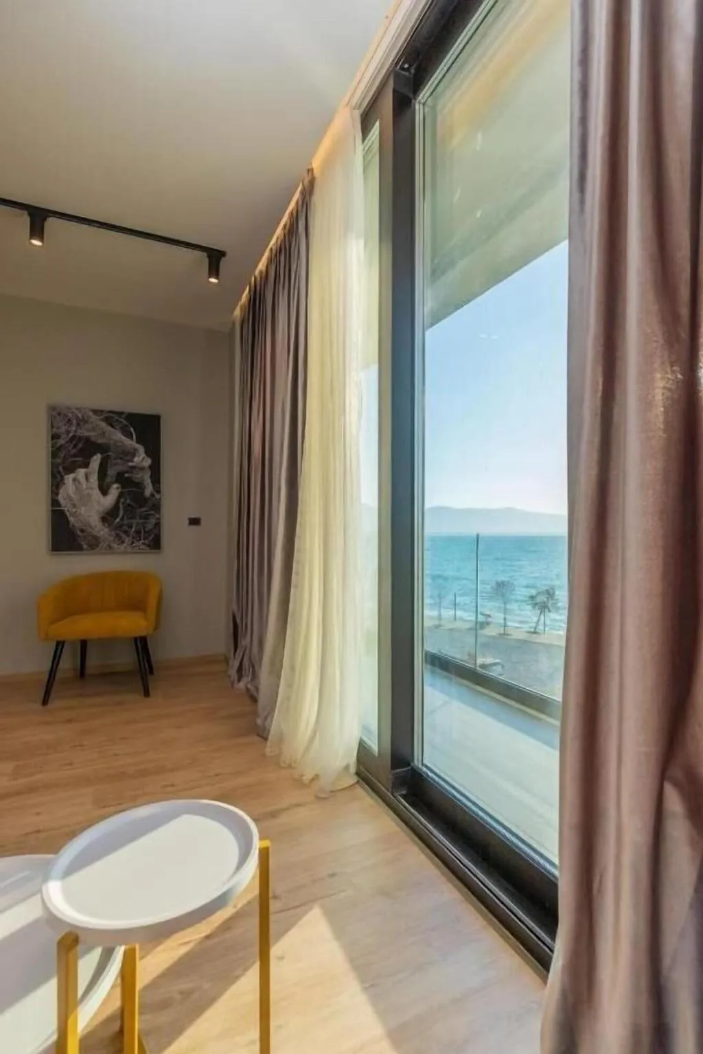 Room, Esbjerg Hotel, Kavaje