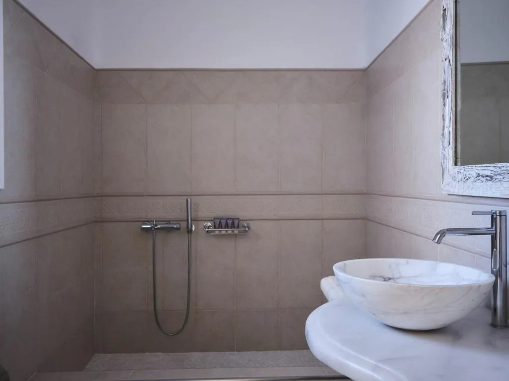 JUNIOR SUITE SUPERIOR WITH DOUBLE BED Room, San Antonio, Santorini