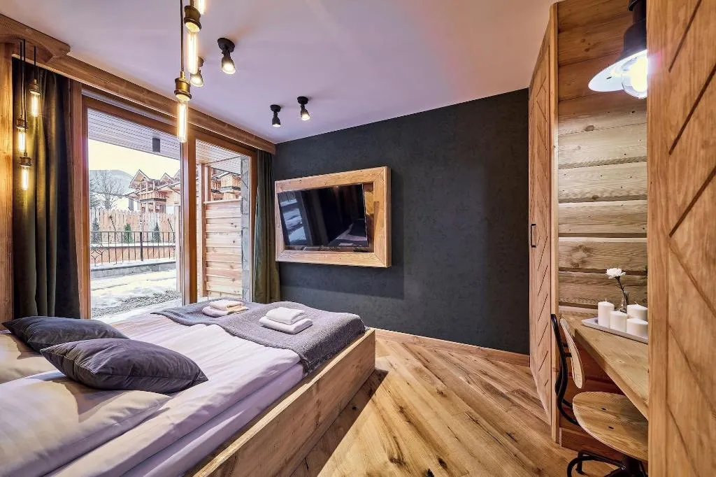 Room, ApartHotel Giewont, Krakow