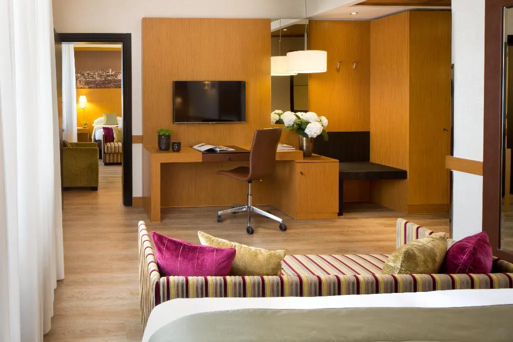 FAMILY ROOM CONNECTING ROOM Room, Starhotels Tourist, Milan
