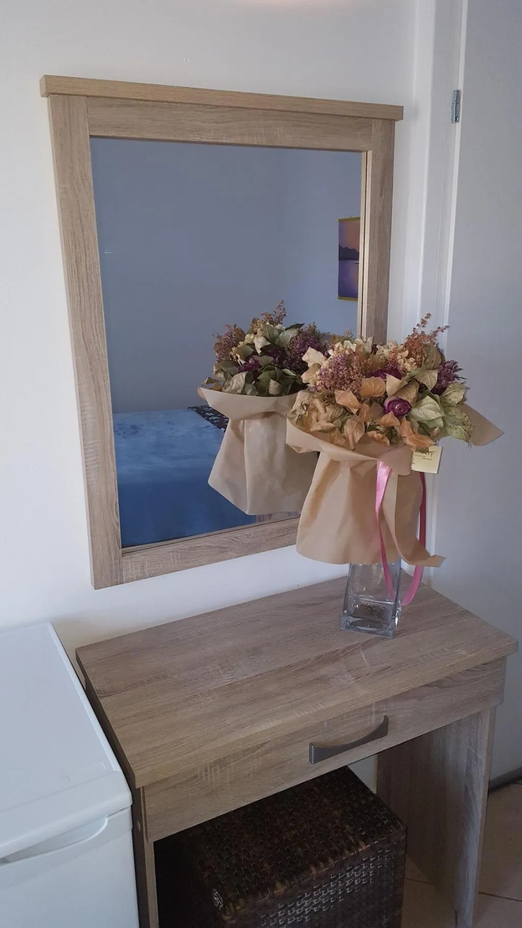 Room, Pleasure Beachside Studios, Santorini