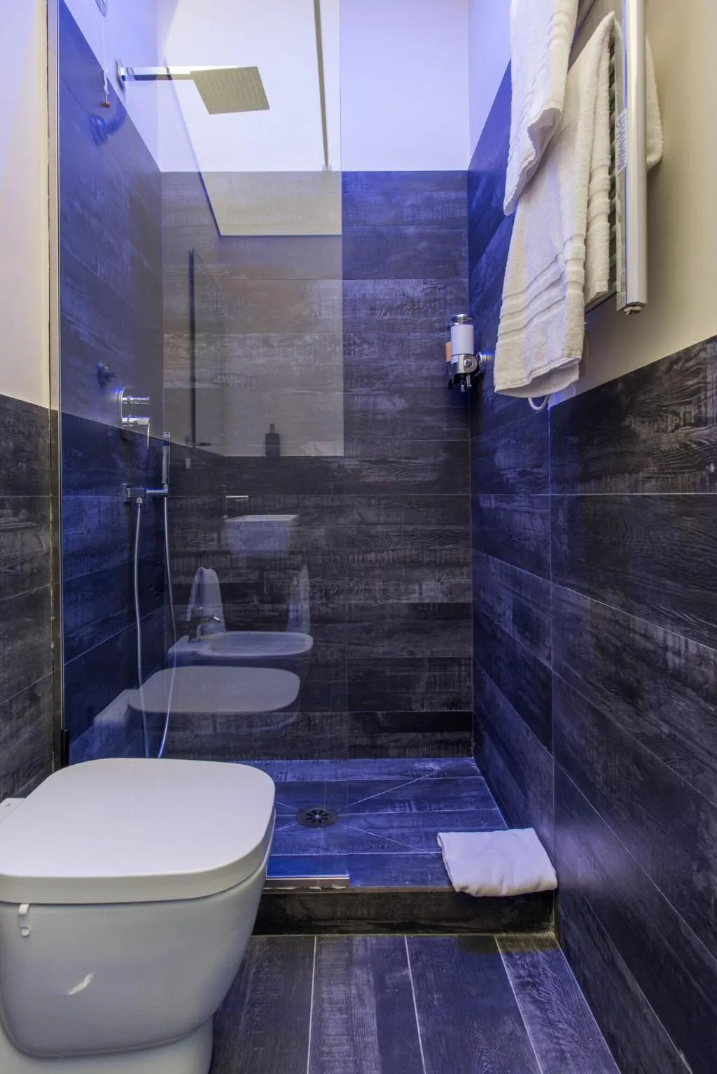 Room, Morra's Home, Naples
