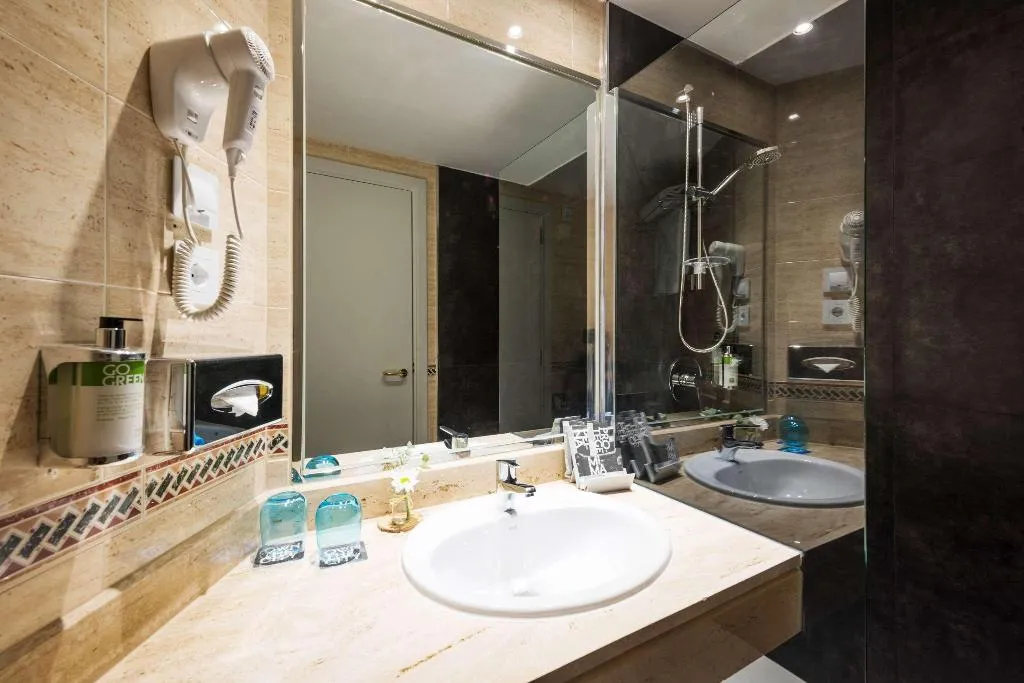 DOUBLE CAPACITY 3 Room, Guadalajara Conference Center Affiliated By Melia, Madrid
