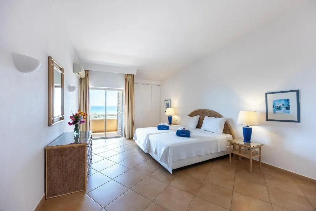 Room, Vila Palmeira, Algarve
