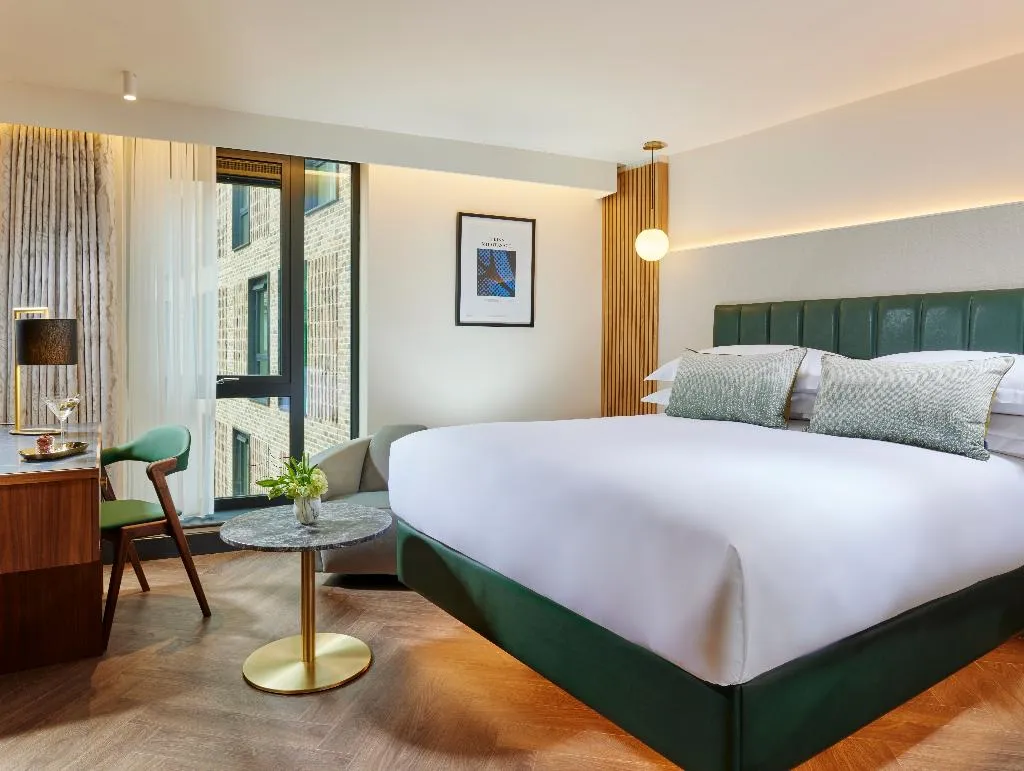 DOUBLE KING SIZE BED Room, The Chancery Hotel, Dublin