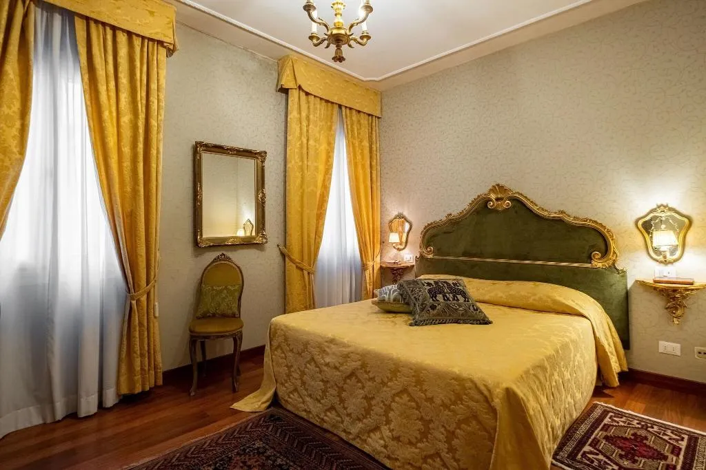 DOUBLE CLASSIC QUEEN BED Room, Bel Sito e Berlino, Venice