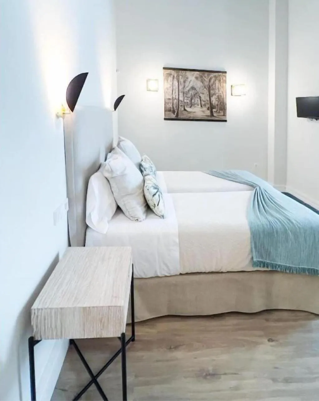 Room, Honest Sevilla, Seville