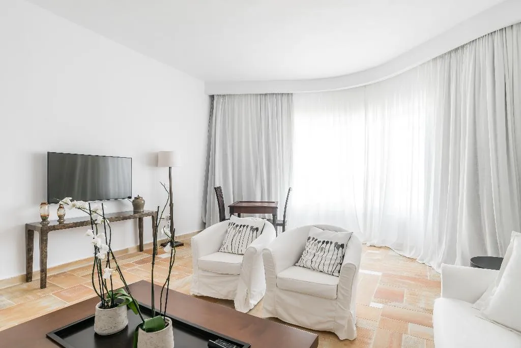 SUITE KING SIZE BED Room, Capo Di Mykonos Resort, Mykonos