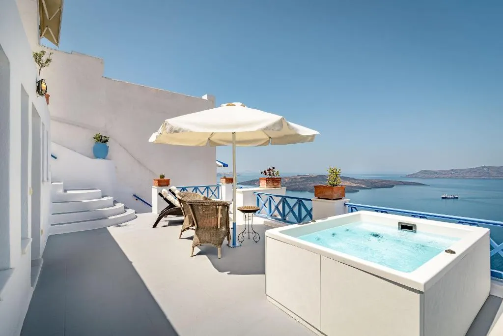 Room, Golden Grey Goose, Santorini