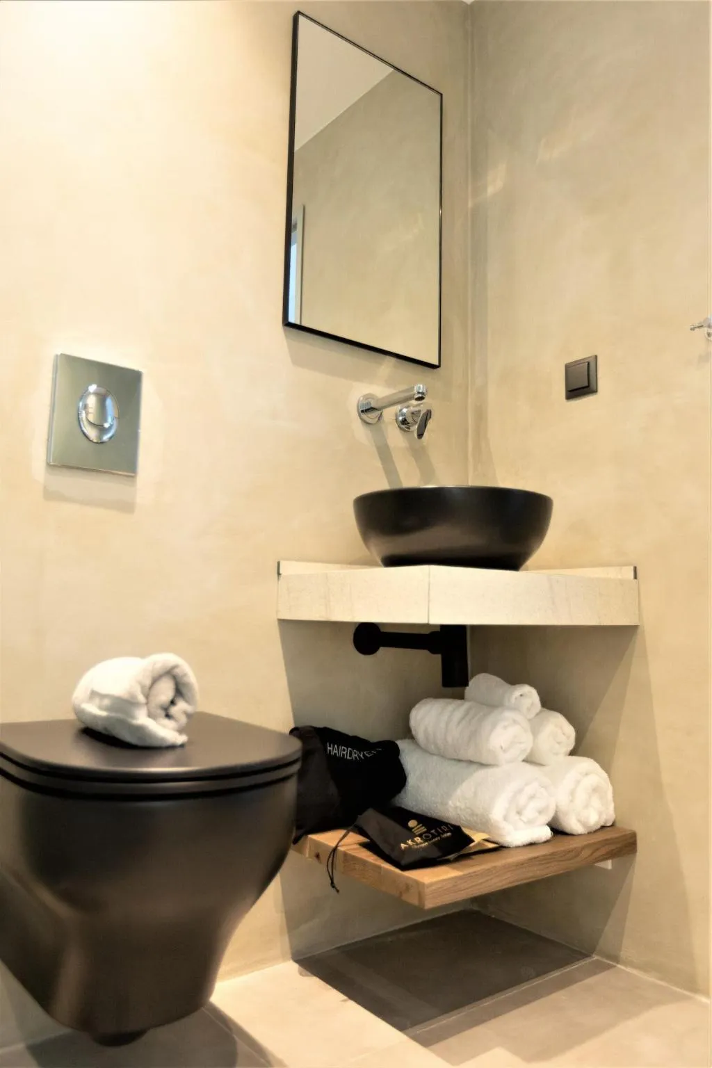Room, Akrotiri Olympus Luxury Suites, Thessaloniki