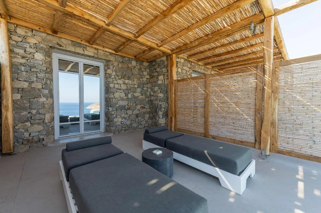 SUITE DELUXE WITH PRIVATE POOL Room, Radisson Blu Euphoria Resort, Mykonos