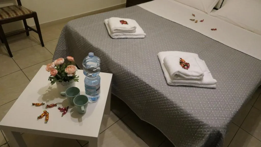 Room, B&B Dimora Cirillo, Naples