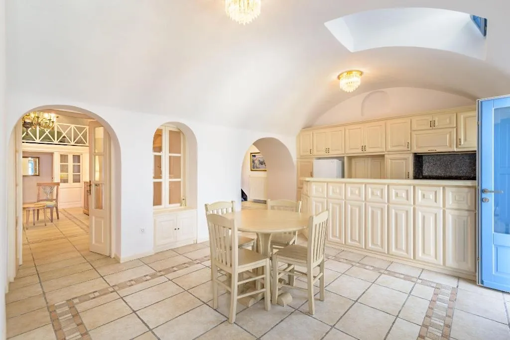 Room, Golden Grey Goose, Santorini