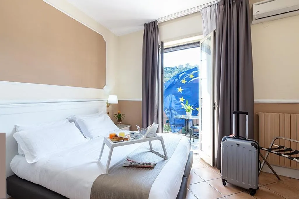 DOUBLE SUPERIOR Room, Leopardi Napoli, Naples