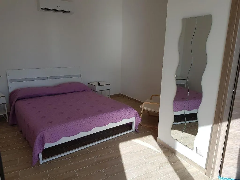 Room, Il Paradiso Sul Mare, Rome