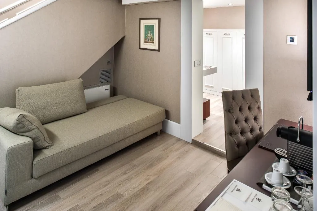 Room, Catalonia Passeig de Gracia, Barcelona