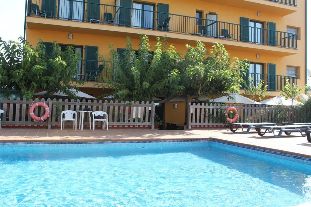 Pool, Picasso, Costa Brava