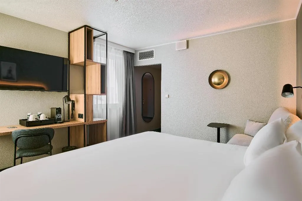 DOUBLE SUPERIOR KING BED Room, Campanile Prime Krakow Old Town, Krakow
