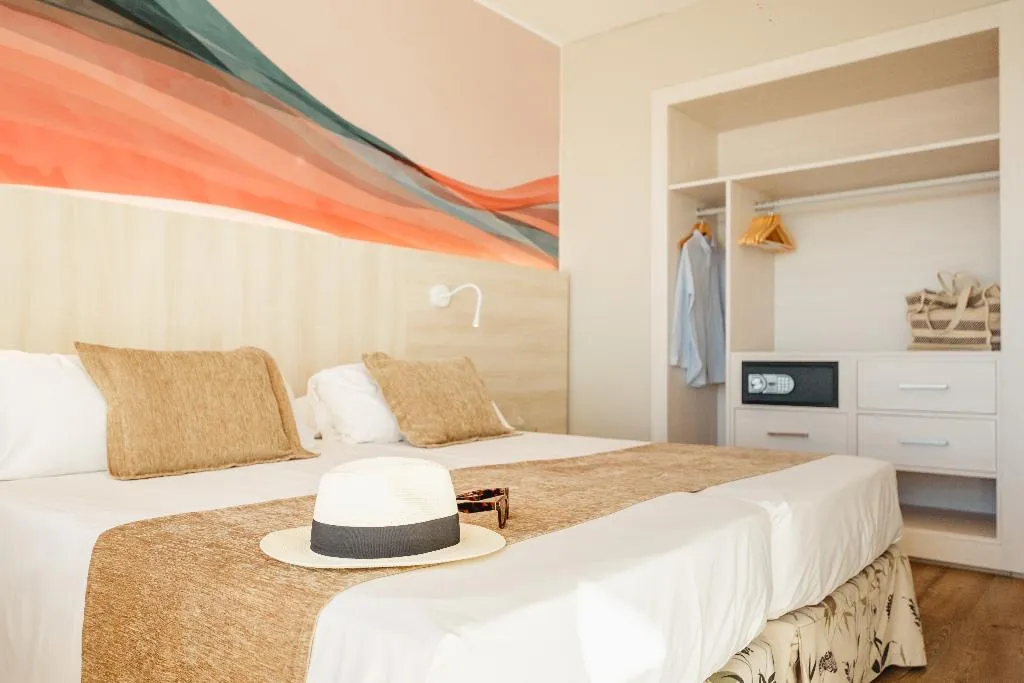 DOUBLE SINGLE USE STANDARD Room, Bahia Principe Escape Coral Playa - Adults Only, Majorca