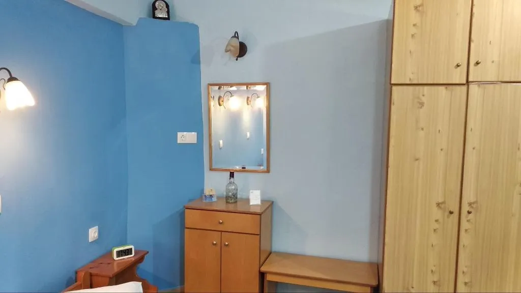 Room, Prosforio, Thessaloniki