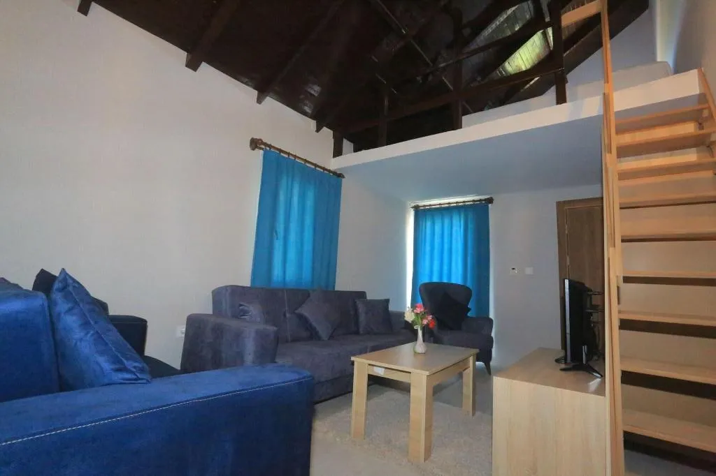 Room, Club Sideris, Izmir