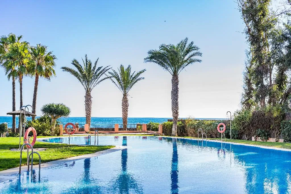 Pool, Don Juan Beach Resort, Costa Del Sol