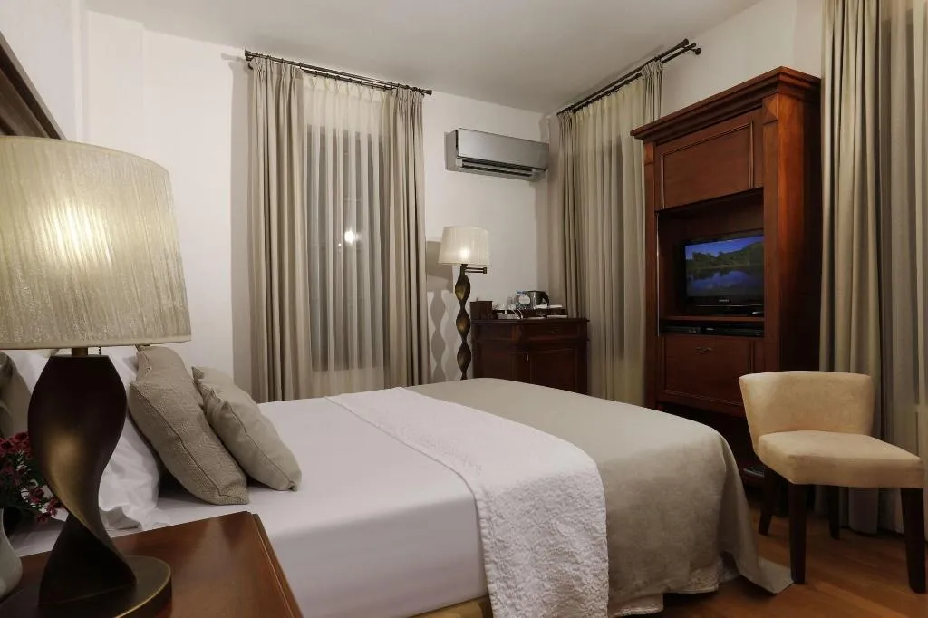 Room, YundAntik Cunda Konaklari, Izmir