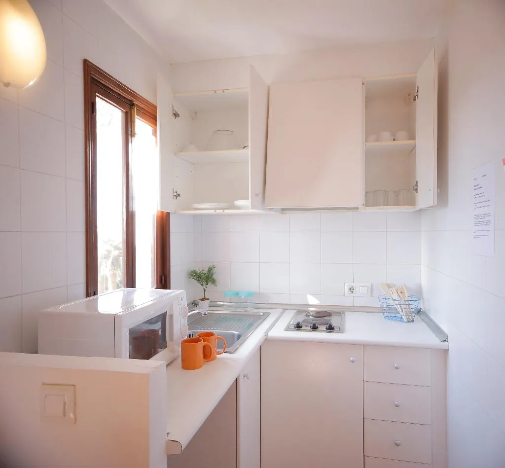 APARTMENT CAPACITY 1 ONE BEDROOM Room, Binibeca Mar, Menorca