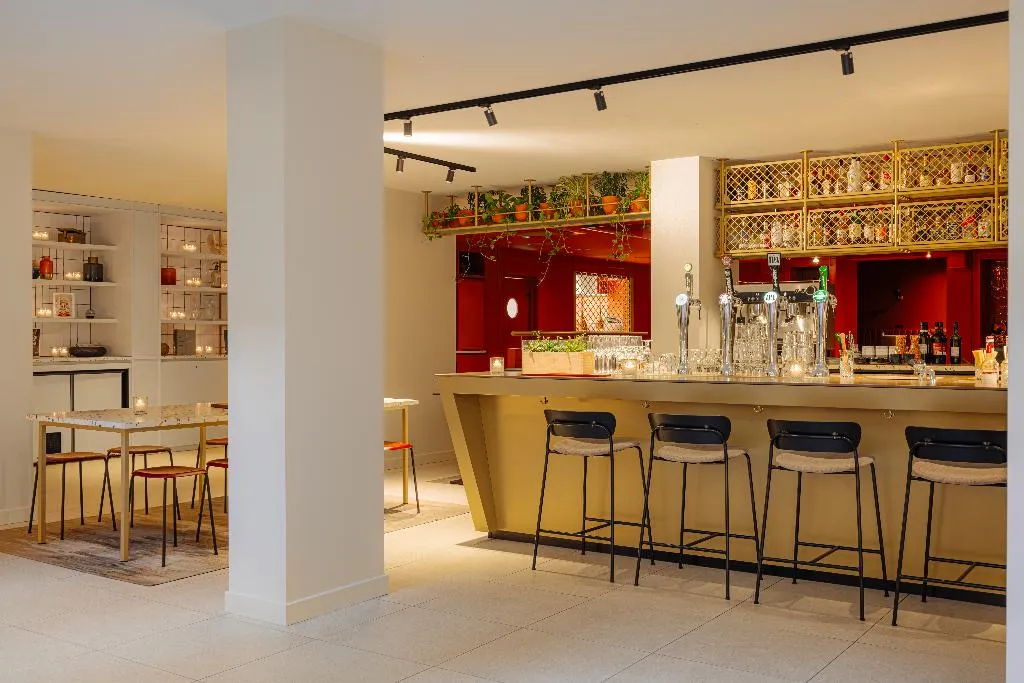 Bar, Leonardo Eden Hotel Amsterdam City Center, Amsterdam
