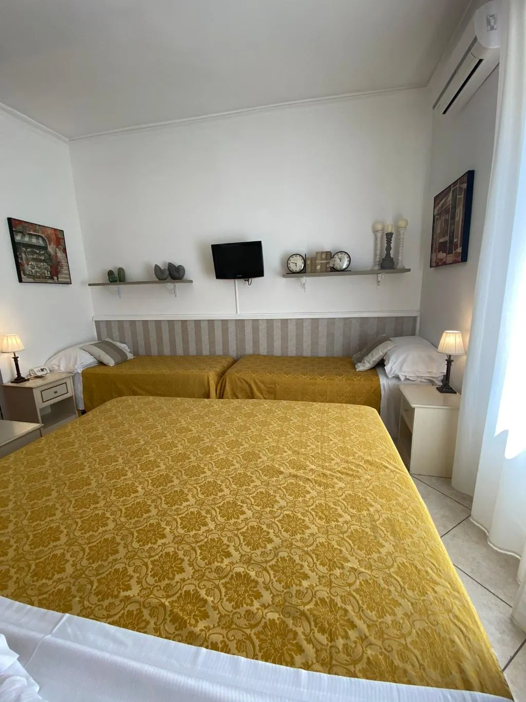 QUADRUPLE STANDARD Room, Hotel Europeo City Break, Naples