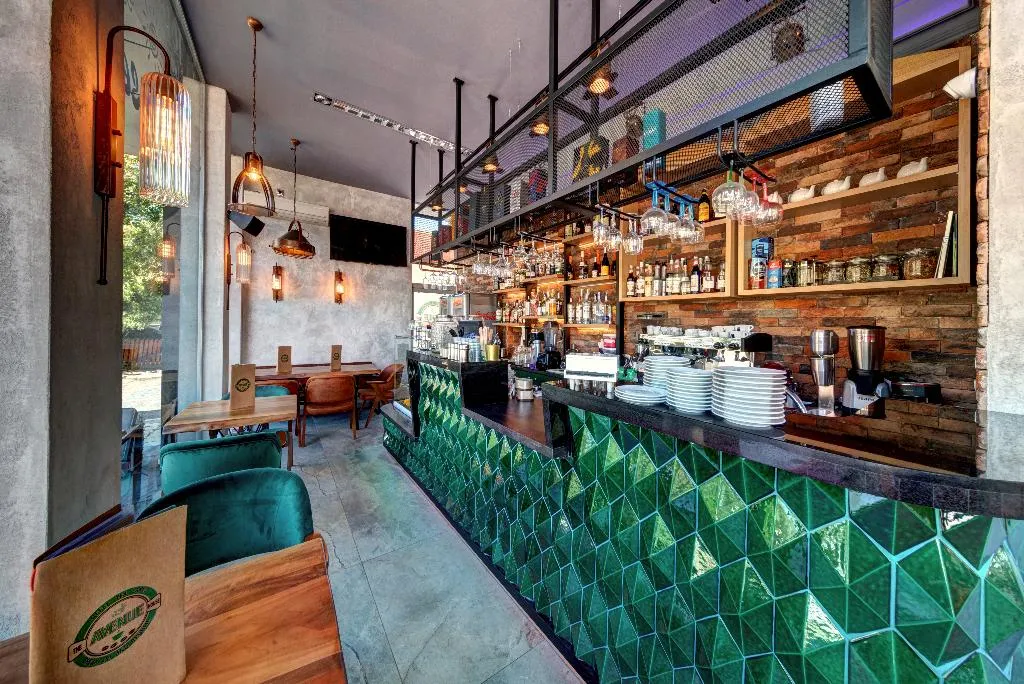 Bar, Avenue, Bourgas